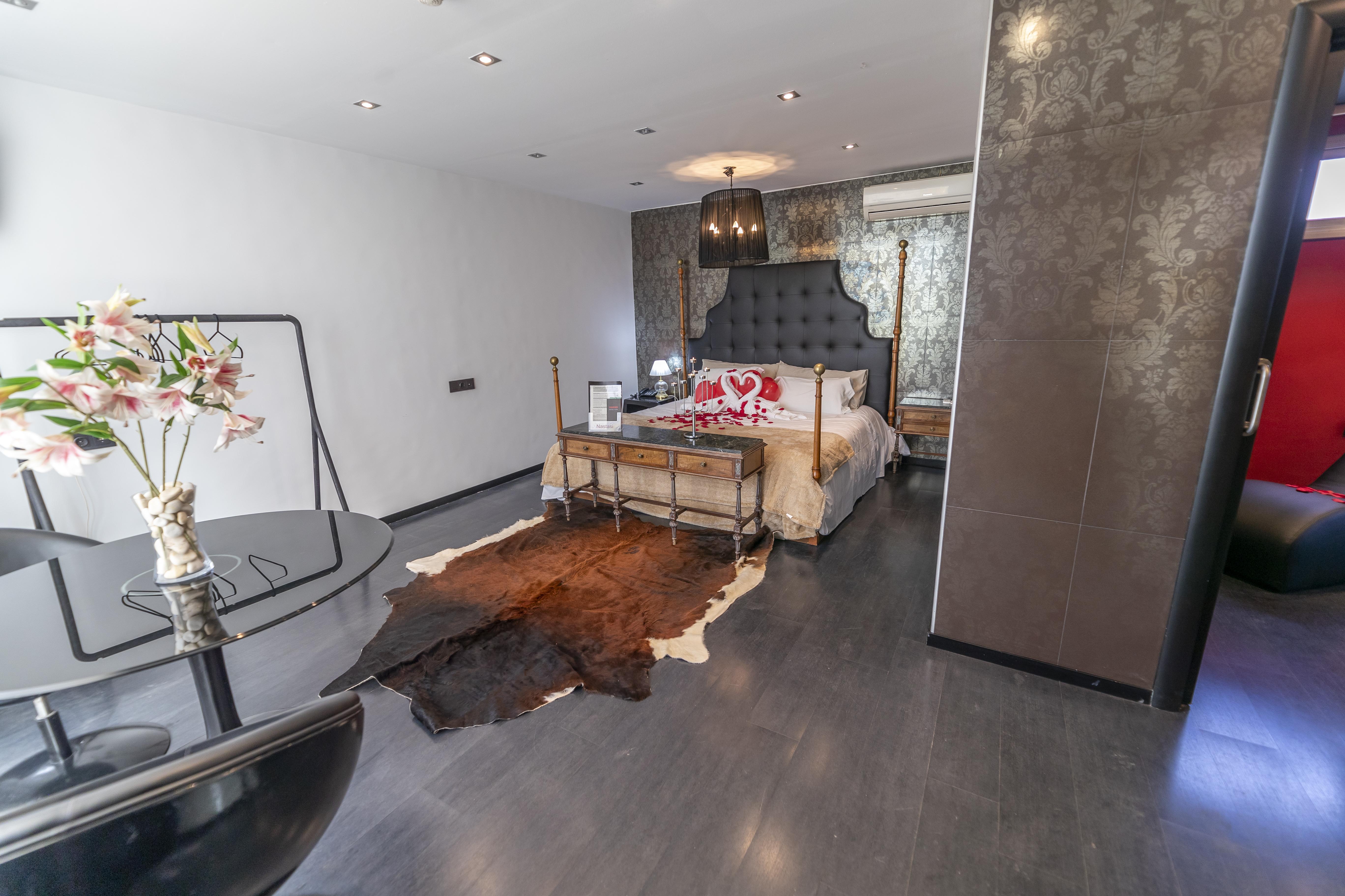 Nastasi Hotel & Spa Льєйда Екстер'єр фото